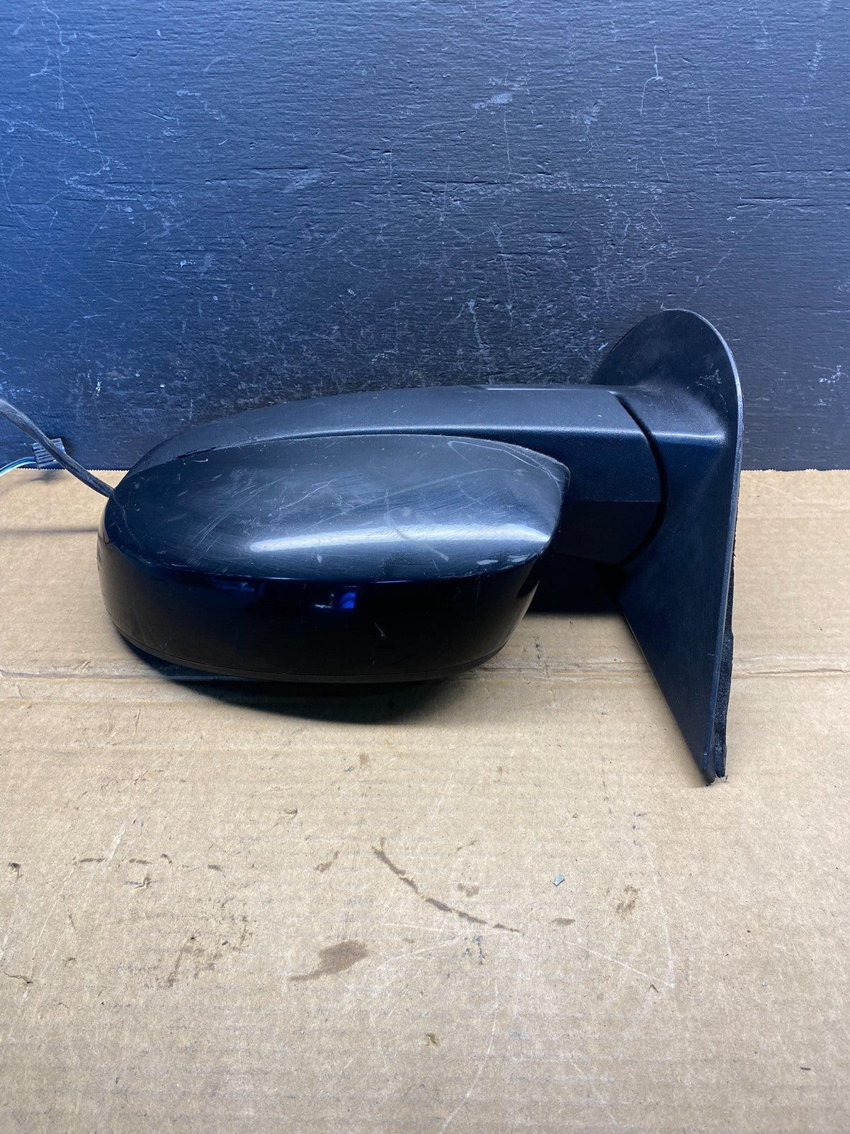 2007 to 2013 Chevrolet Tahoe Silverado Suburban Left Driver Mirror AC7581 DW1