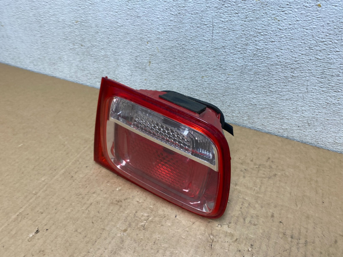 2013-2016 Chevrolet Malibu Right Passenger Rh Inner Tail Light L8129 DW1