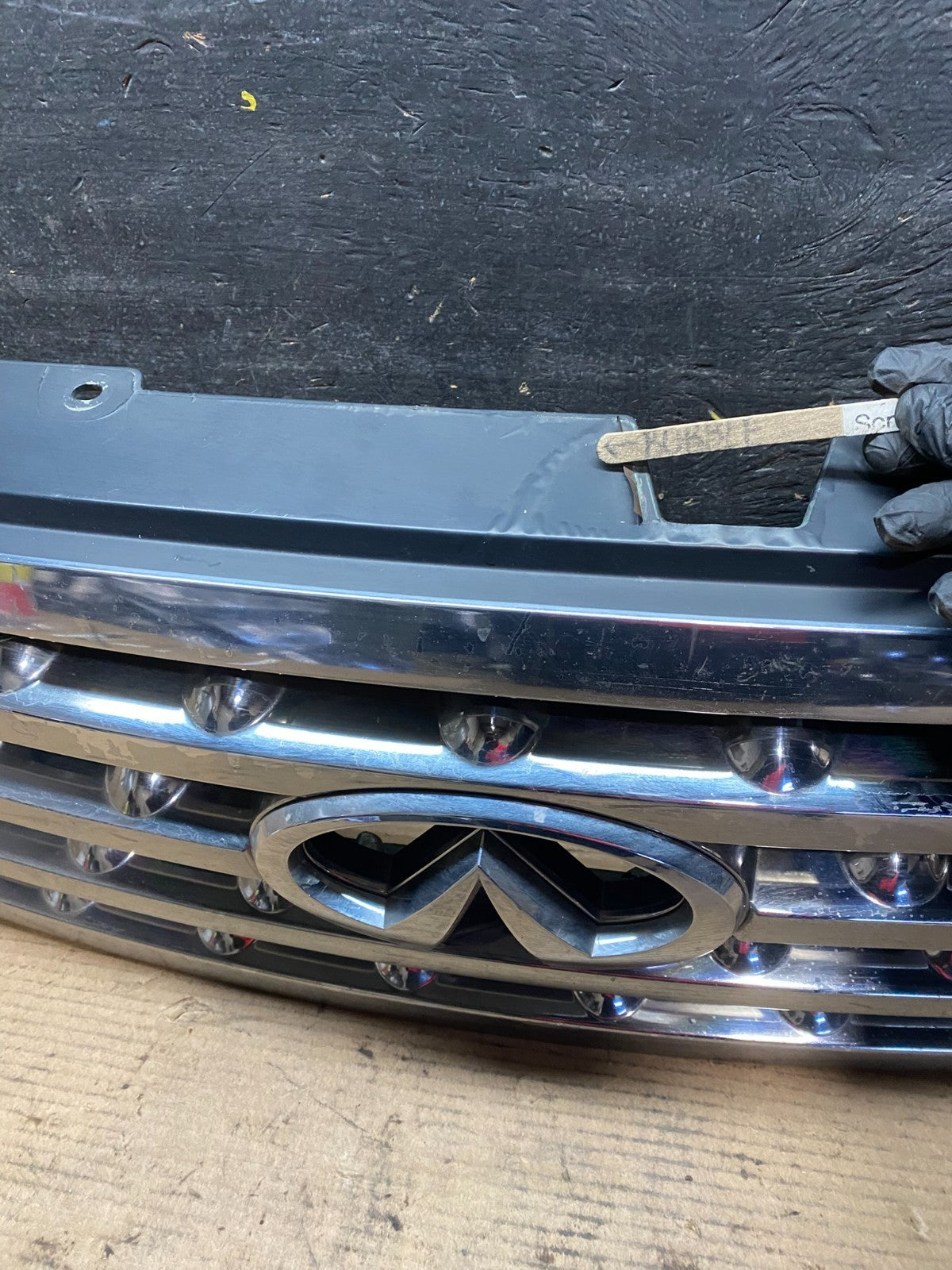 2006 2007 2008 Infiniti Fx35 Front Upper Grill Grille W/ Emblem OEM V9463 DG6