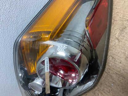 2007 to 2012 Nissan Altima Right Passenger Rh Side Tail Light OEM AB8478 DW4