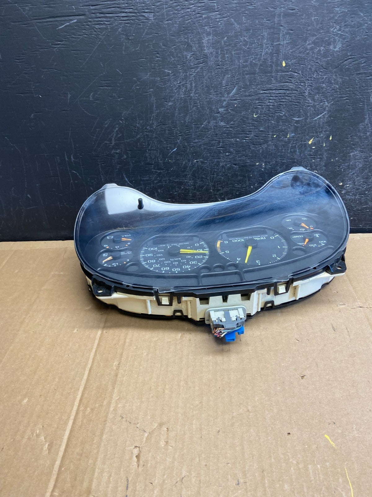 1998 1999 Chevrolet S10 Blazer Cluster Gauge Speedometer AD2140 DG4