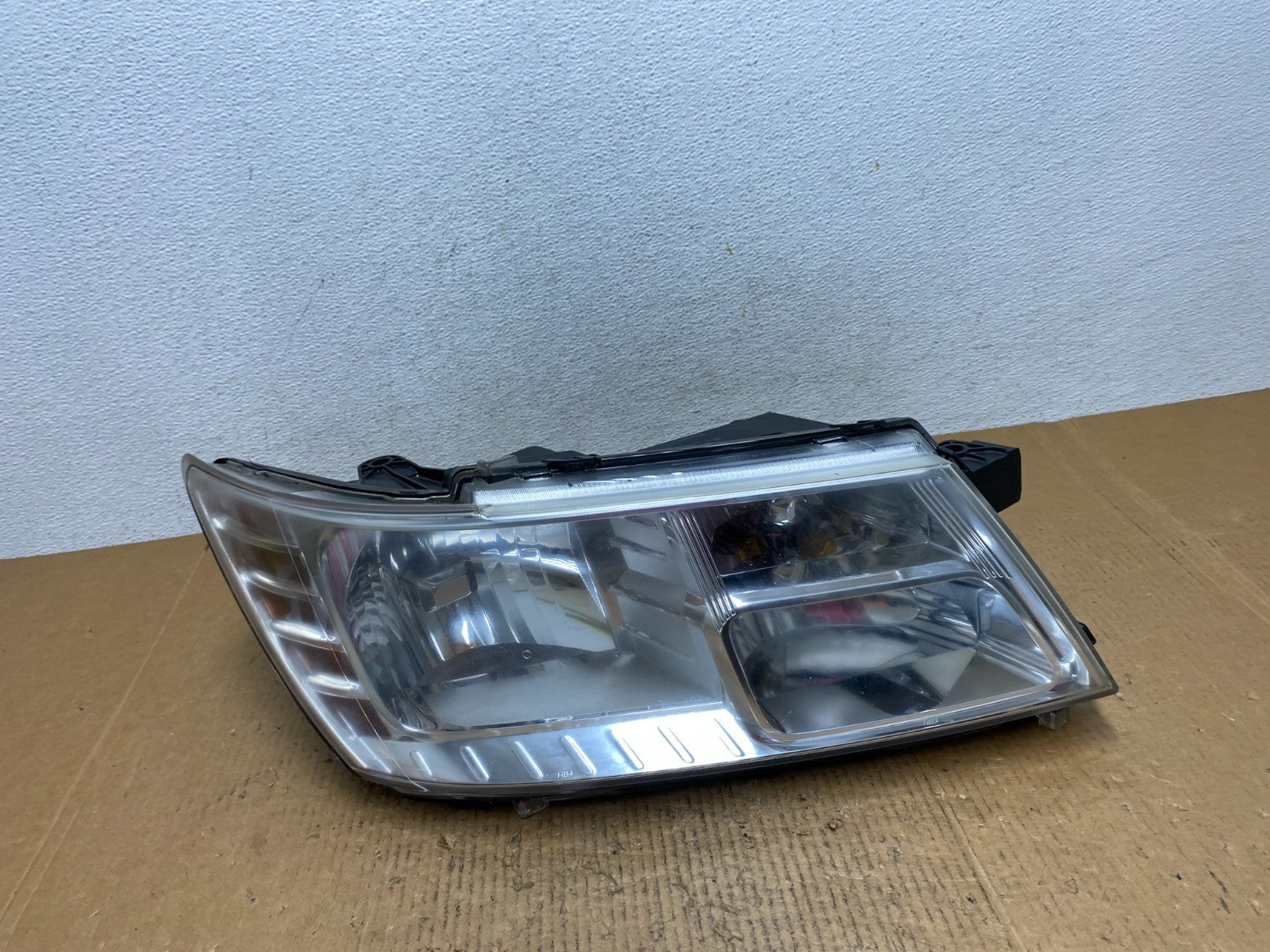 2009 to 2017 Dodge Journey Headlight Right Passenger Rh Halogen AE2750 DW0