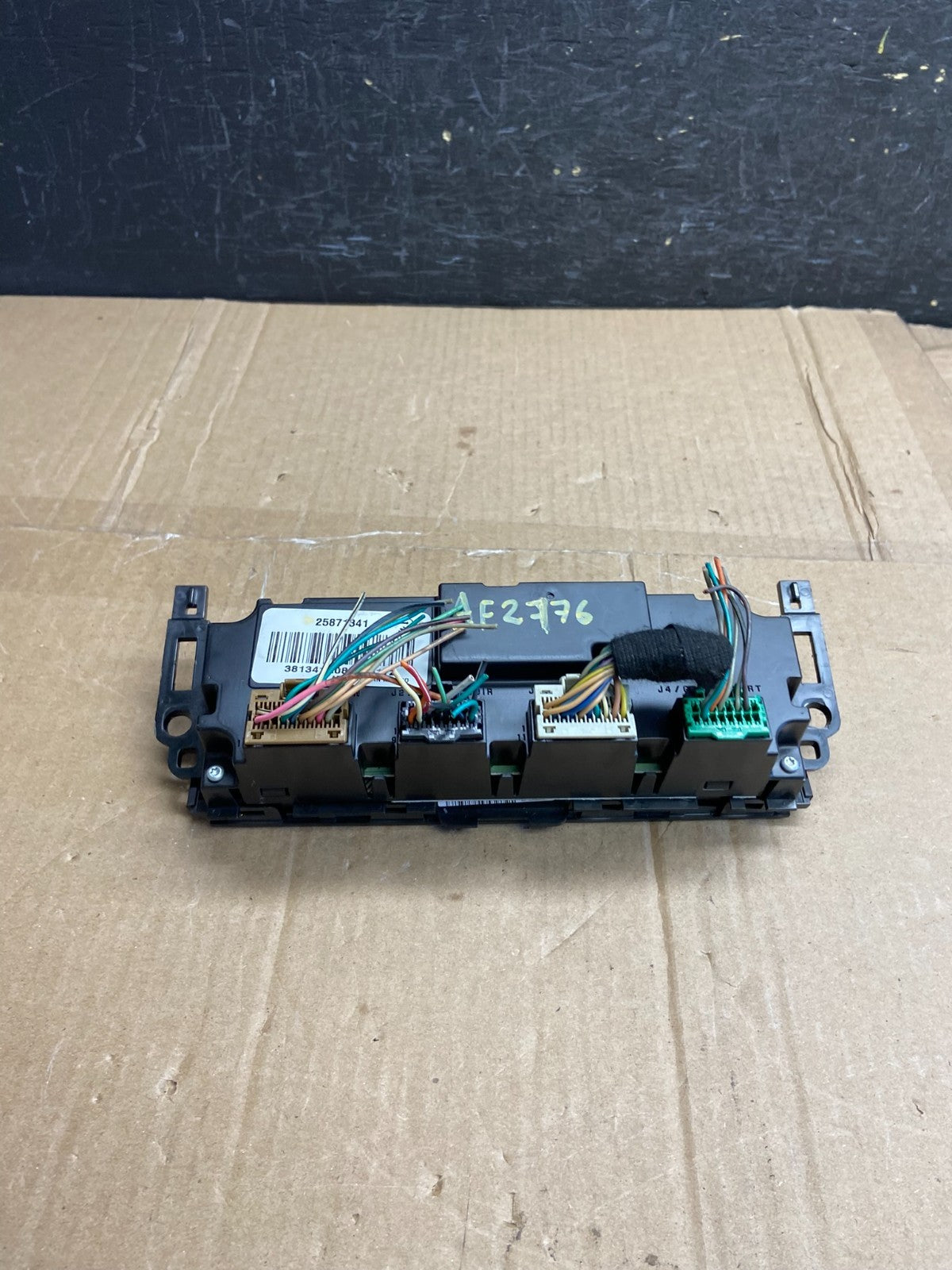 2007 to 2009 GMC Yukon Chevrolet Tahoe Climate Control A/C Panel AF2776 DG4