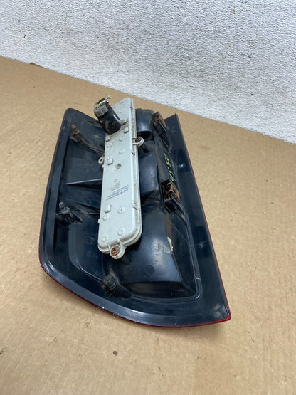 2002 to 2006 Dodge Ram 1500 Left Driver side Tail Light AF9550 DW7
