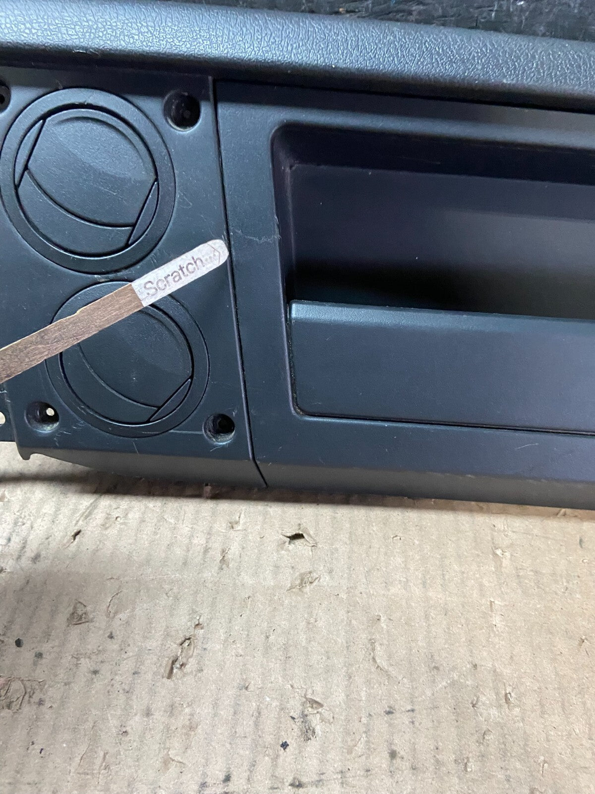 2006 to 2010 Jeep Commander Dashboard Speedometer Air Vent Bezel Panel OEM i78505