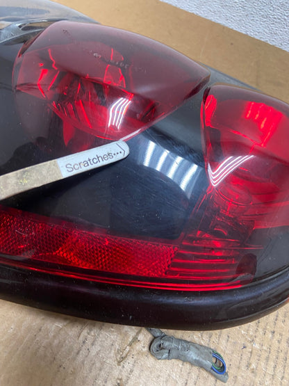 2002 to 2009 Chevrolet Trailblazer Right Passenger Rh Tail Light AE0337 LK3