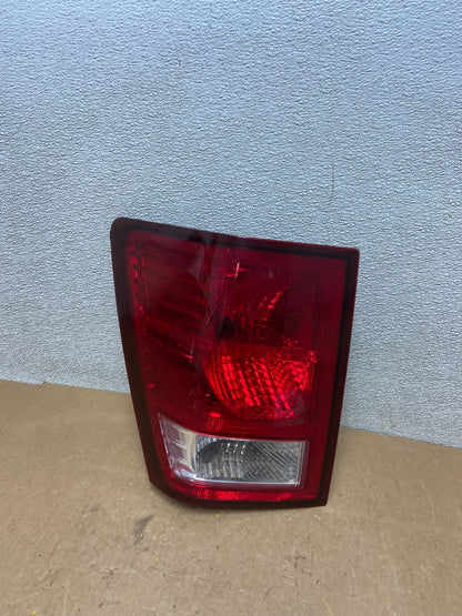 2007 to 2010 Jeep Grand Cherokee Left Driver Lh Tail Light Oem Z6988 DW0