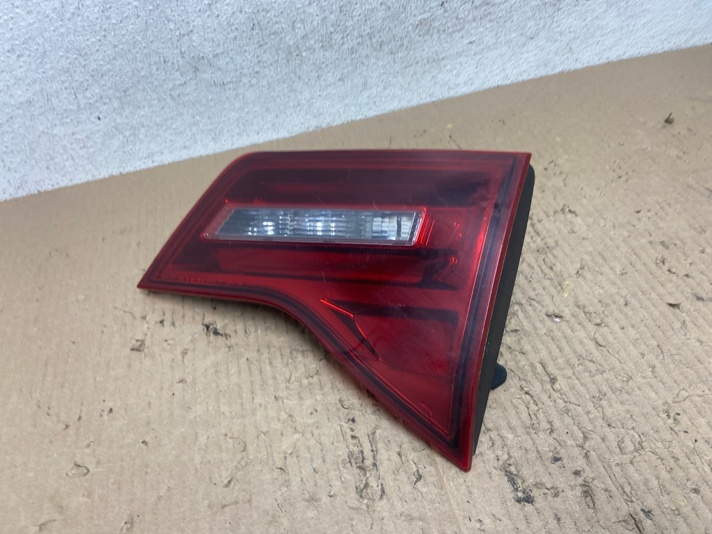 2010 - 2013 Acura Mdx Right Passenger Rh Side Inner Tail Light AF7139 LK1