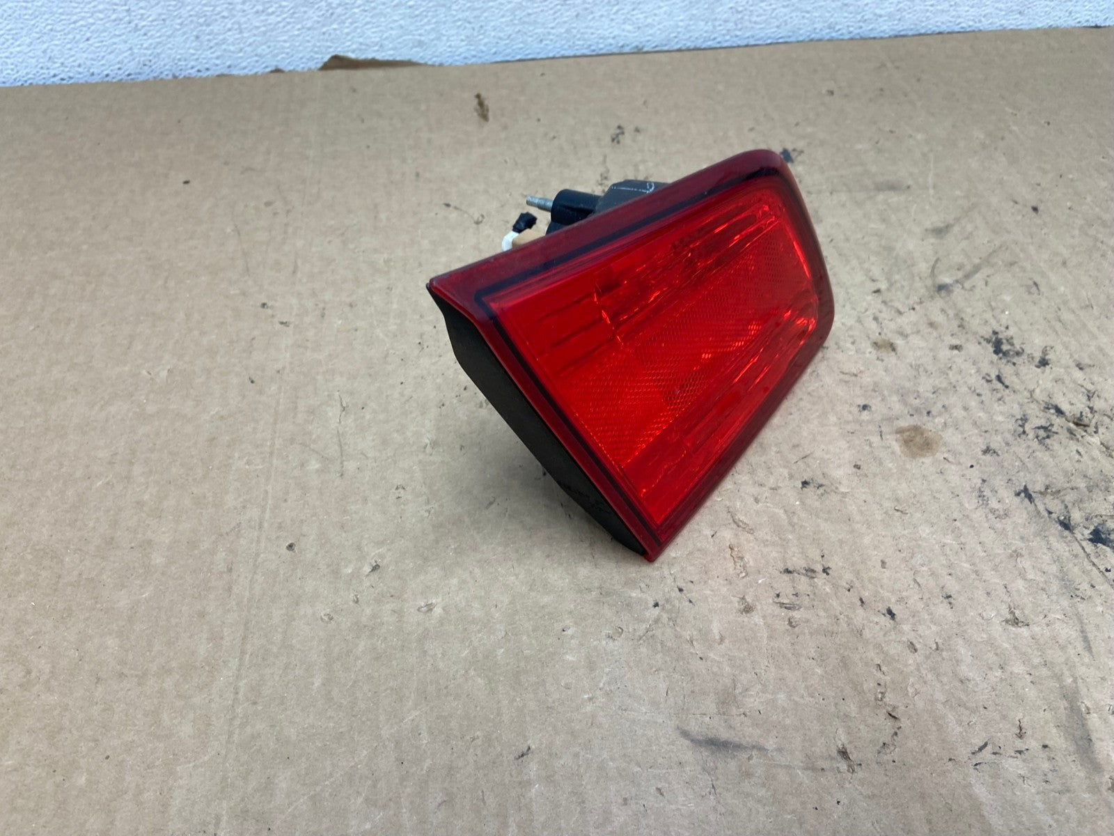 2010-2014 Subaru Legacy Left Driver Lh Side Tail Light Inner AG2396 LK2