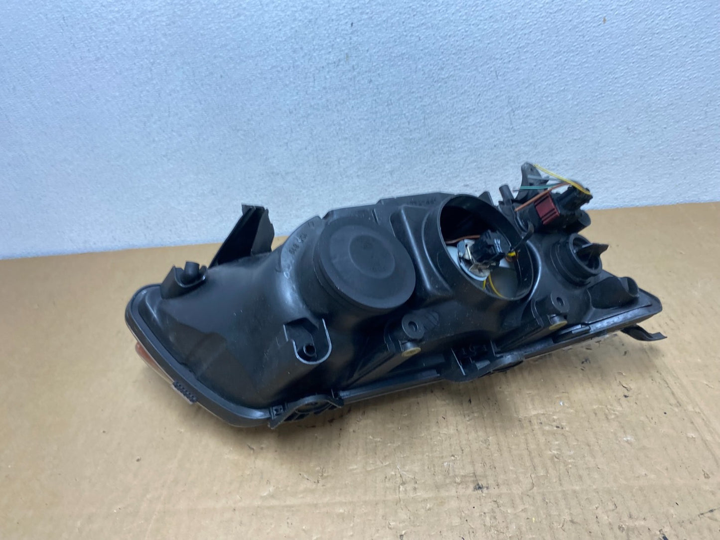 2003 2004 2005 2006 2007 Saab 9-3 Left Driver LH Headlight Halogen AC7745 DW5