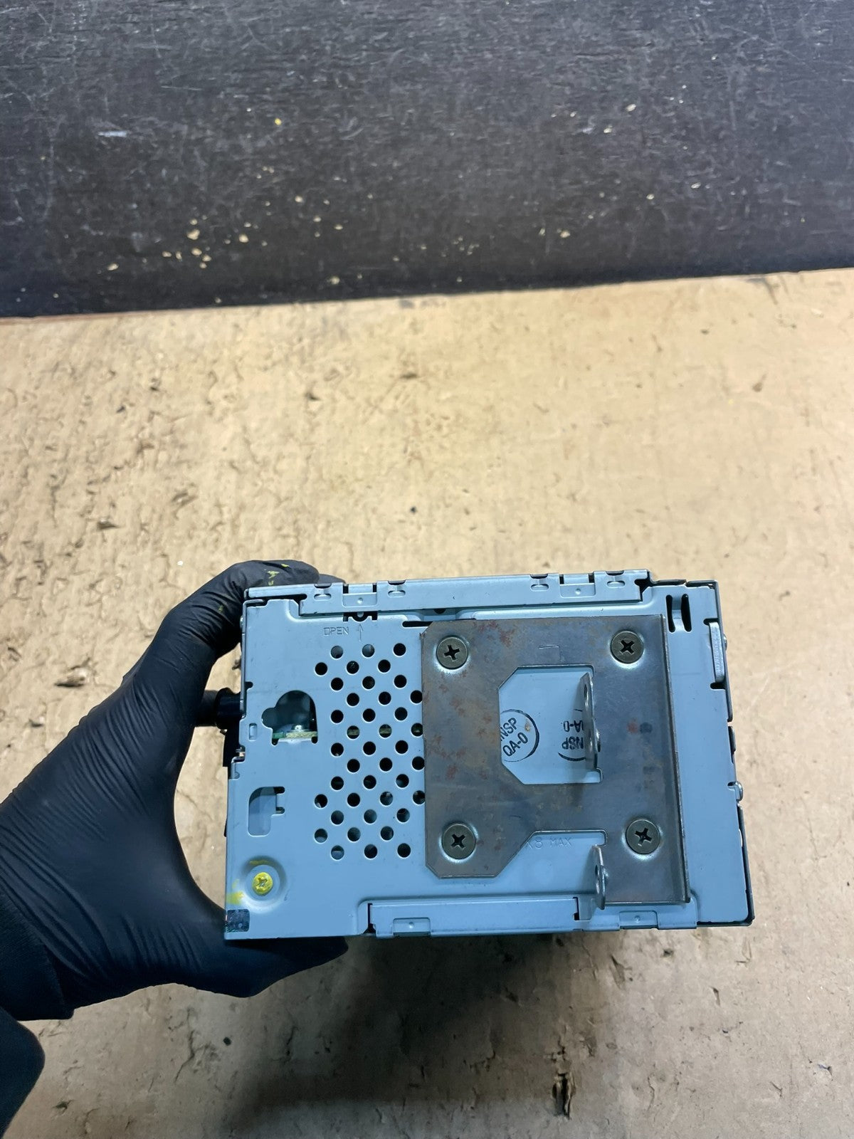 2007 Nissan Armada QX56 Radio Stereo Audio CD Player Receiver w6914 DG3