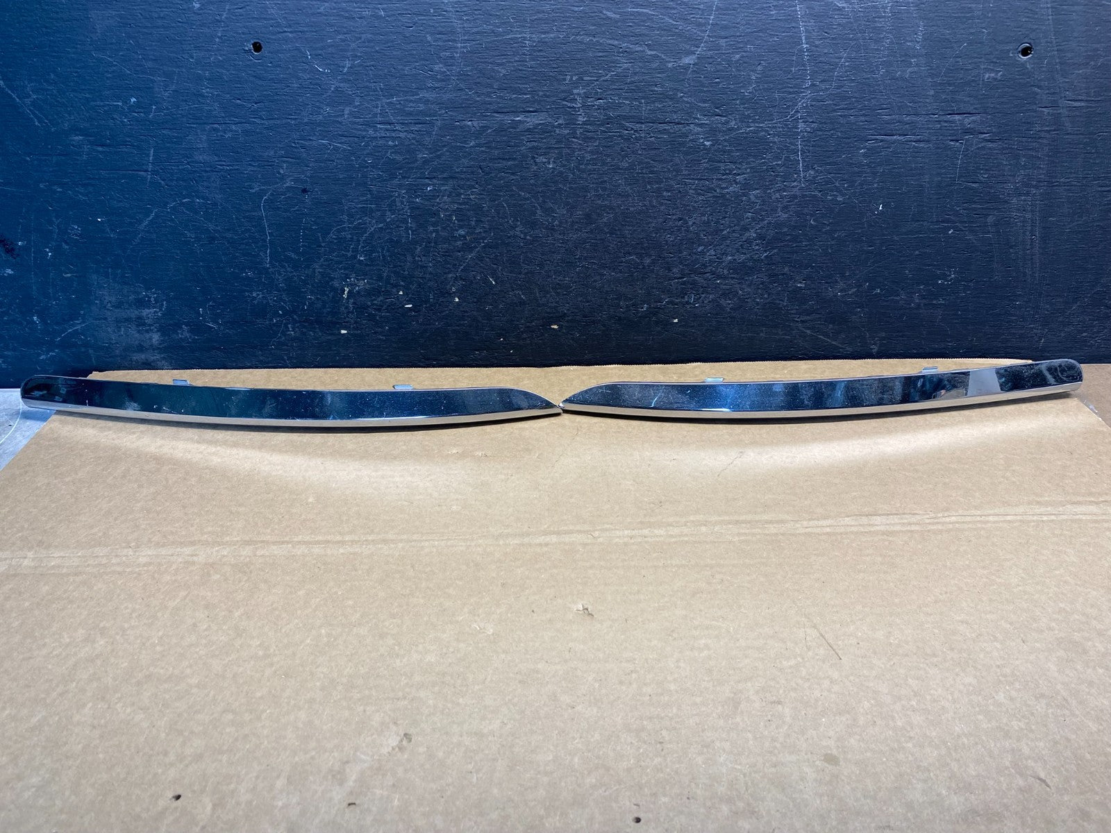 2011 to 2016 Kia Sportage Front Bumper Left+Right Set Side Molding AF6872 DG0