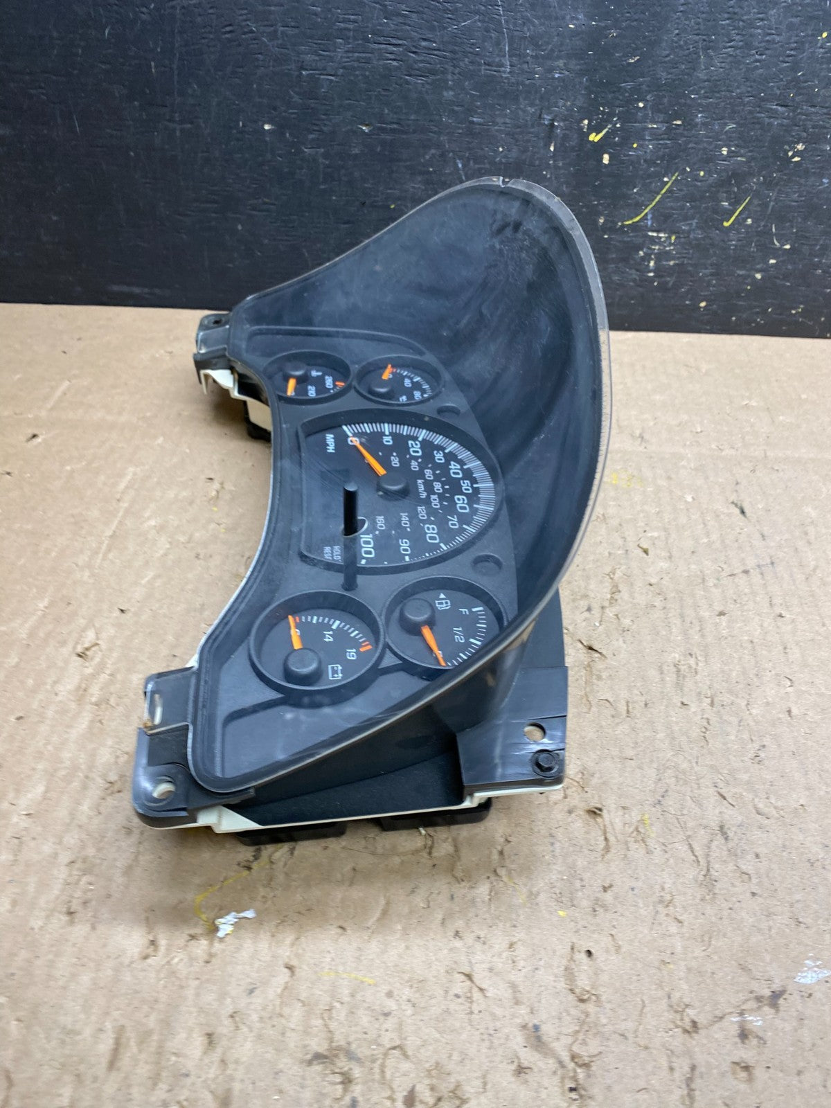 2004 to 2007 Chevrolet Express Speedometer Cluster Gauge OEM t5820 DG2