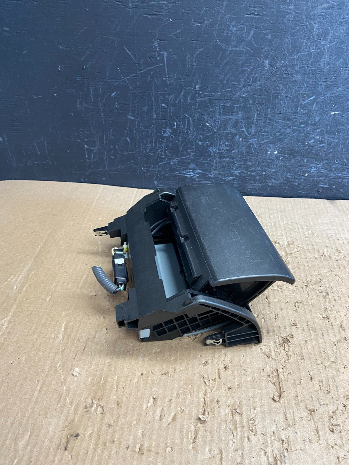 2001 to 2005 Lexus gs300 gs430 charcoal Ash Tray Ashtray AF16092