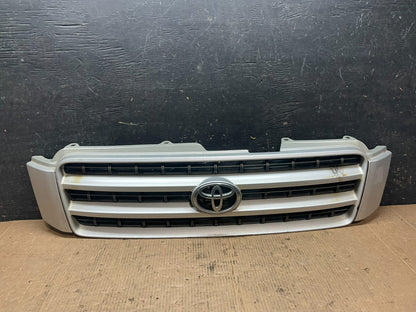 2001 to 2003 Toyota Highlander Front Upper Grille Grill With Emblem OEM Z8085 DG0