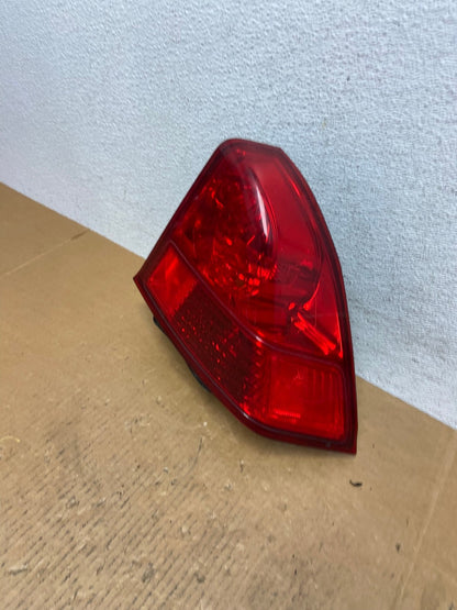 2003 2004 2005 Honda Civic Sedan Right Passenger Side Tail Light AE0579 LK1