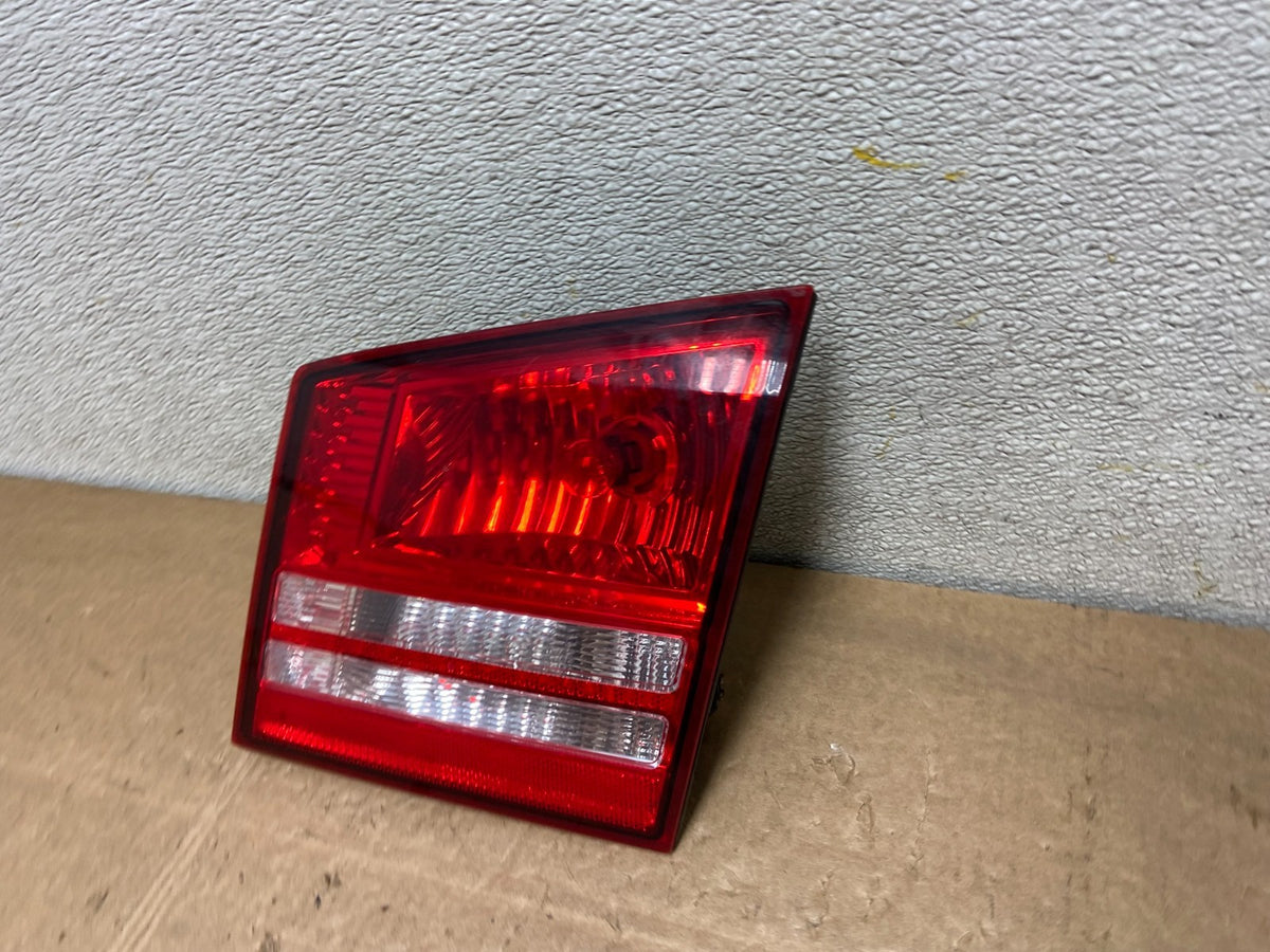 2009 2010 2011 Dodge Journey Right Passenger Rh Tail Light Inner Y5902 DG1