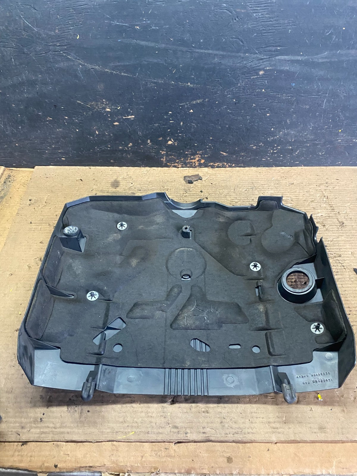 2008 to 2013 Cadillac CTS 3.6L Plastic Engine Cover Shield OEM S5928 GD5