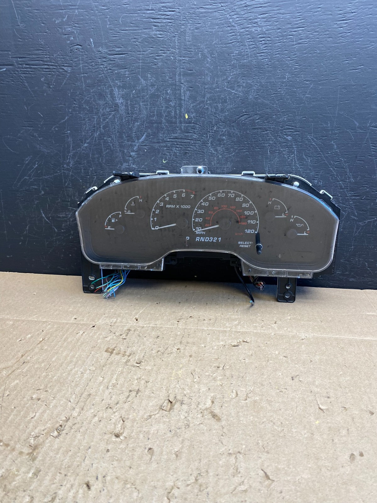 2002 Ford Explorer Speedometer Cluster Gauge AC9048 DW0