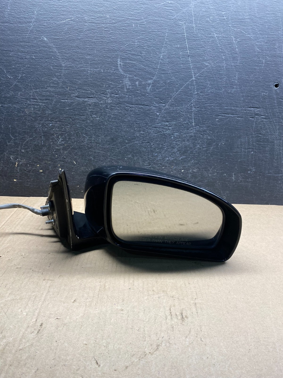 2006 to 2008 Infiniti M35 M45 Right Passenger Side View Mirror AG3632 DW9