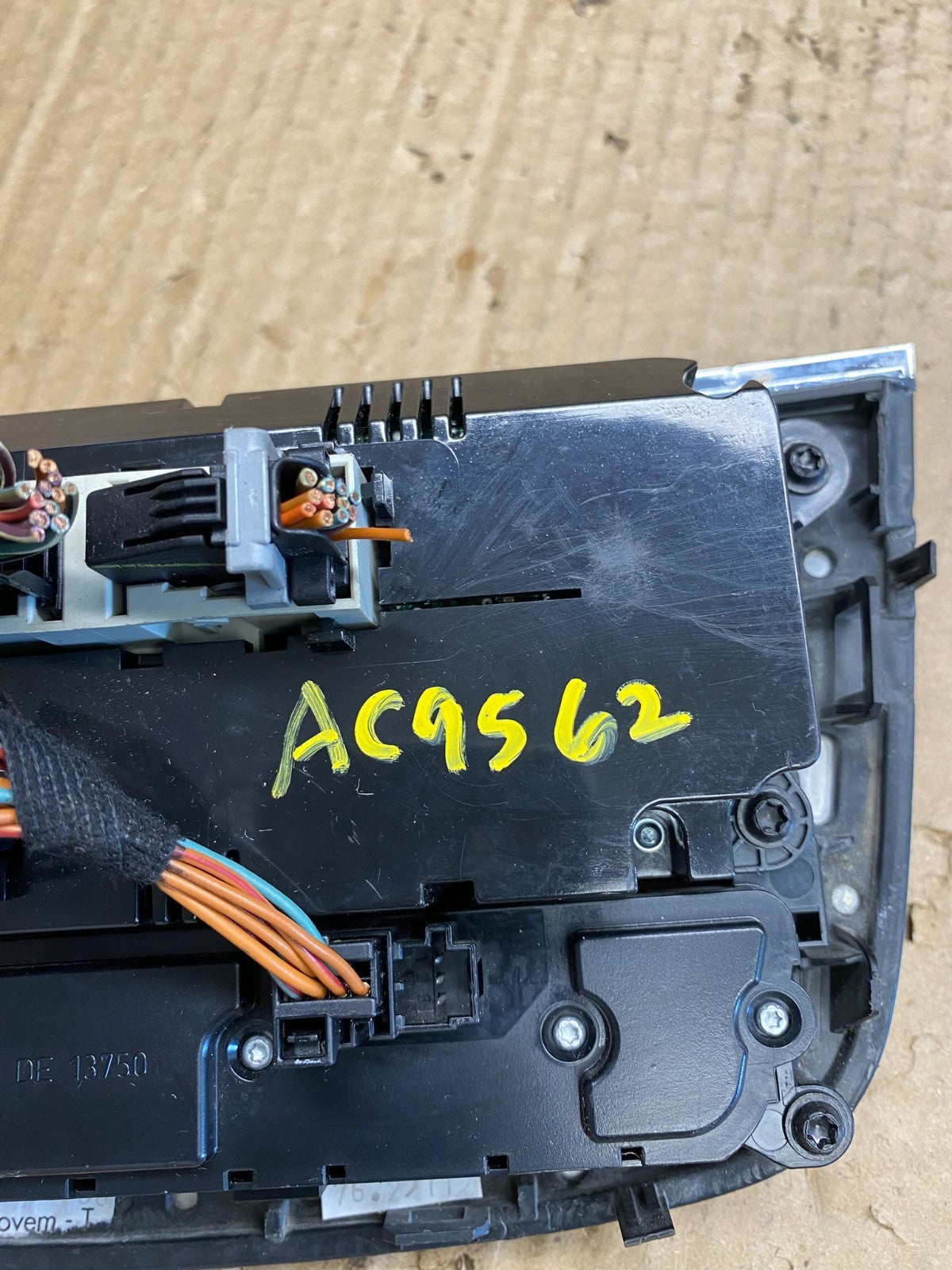 2006 to 2010 Mercedes W251 R350 AC Temp Heater Climate Control ac9562 DG5