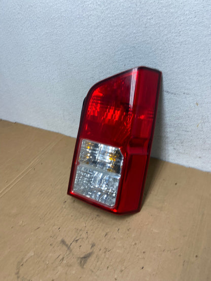 2005 to 2012 Nissan Pathfinder Right Passenger RH Side Tail Light AD2837 LK1