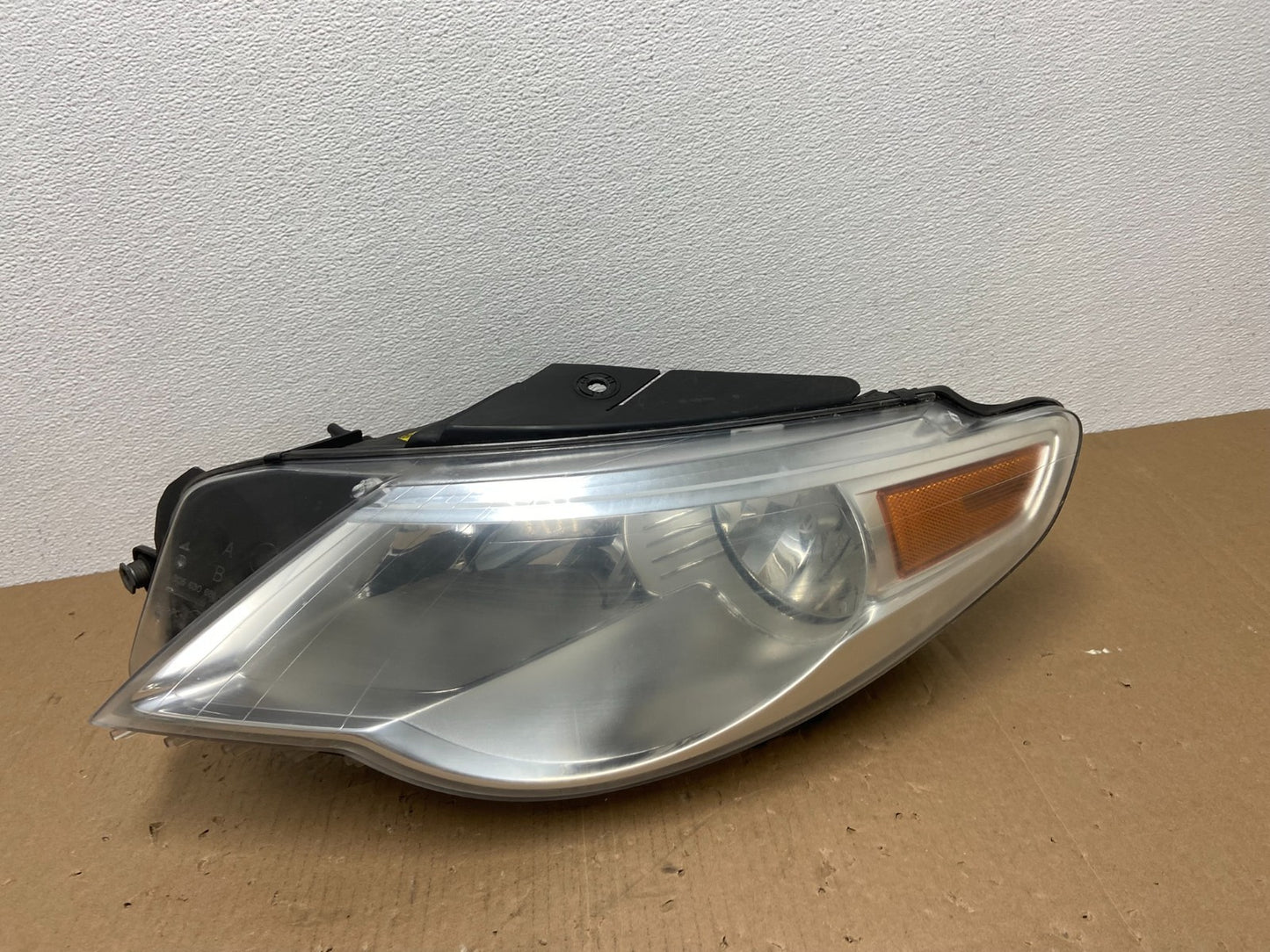 2009 - 2012 Volkswagen CC Left Driver Lh Side Headlight Halogen Oem AB6507 DW0