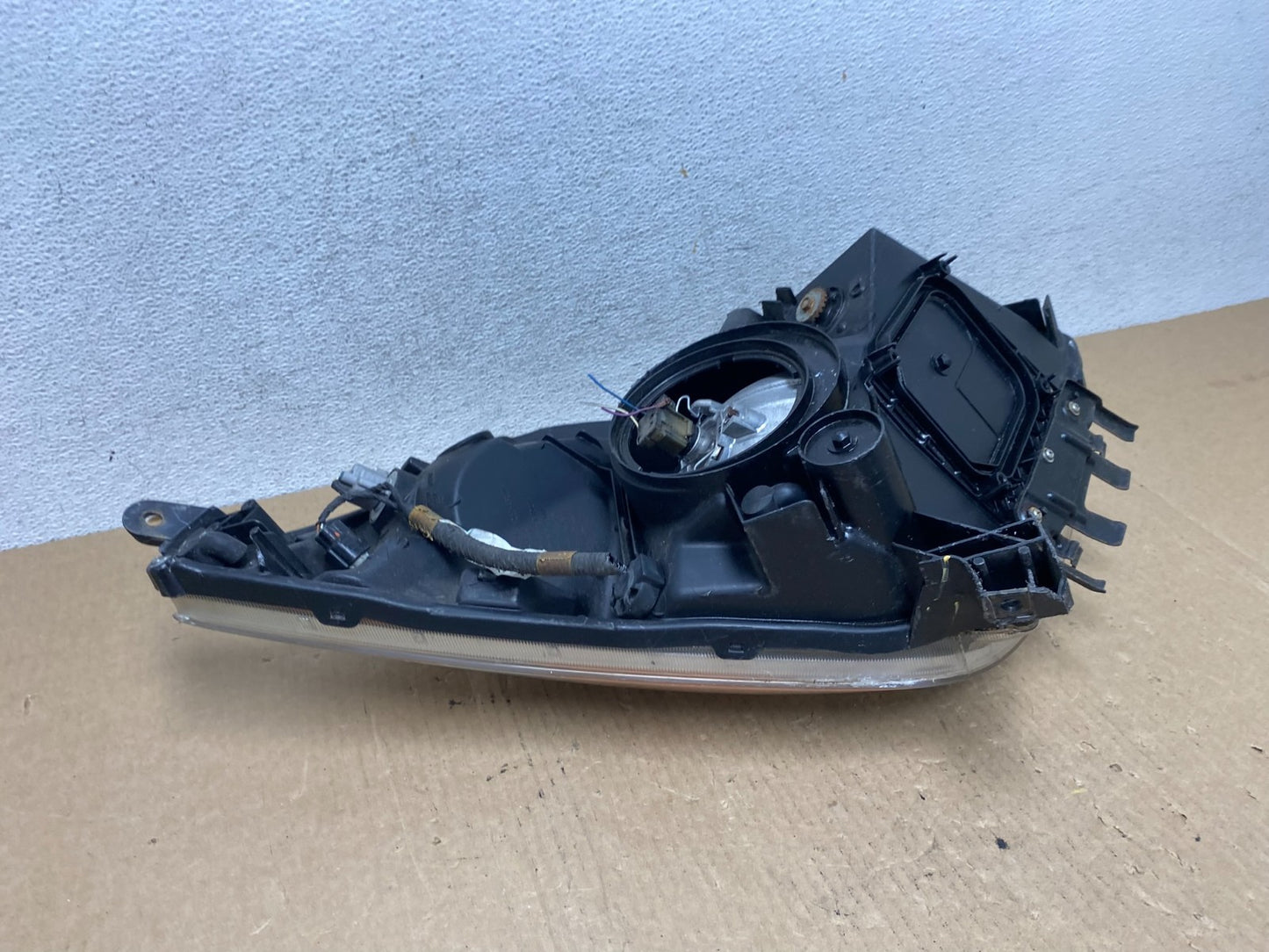 2006-2009 Toyota Prius Left Driver LH Side Blue Headlight Halogen AF9662 DW8