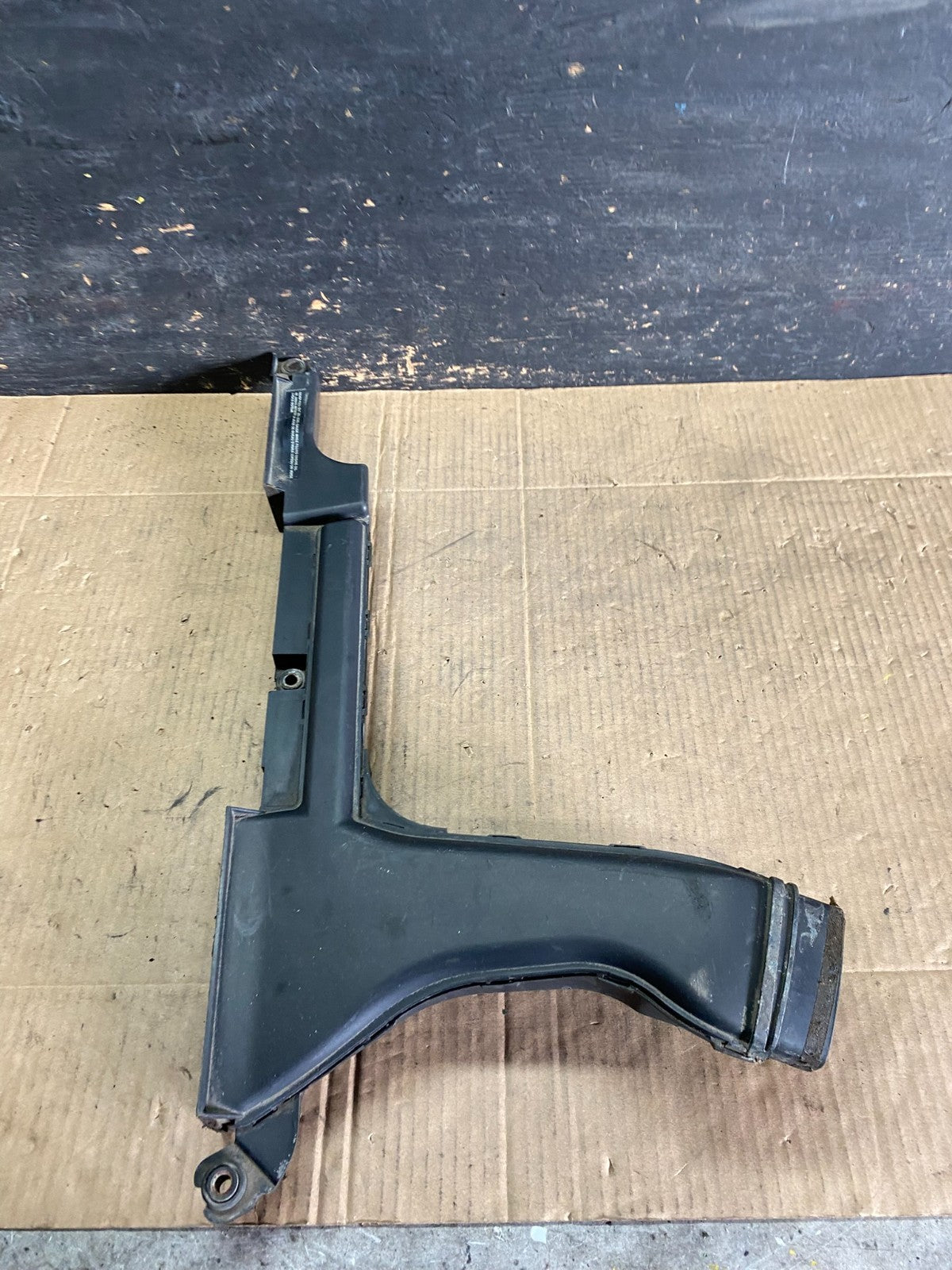 2009 to 2014 Nissan Maxima Upper Air Intake Duct  OEM R7850 DG3