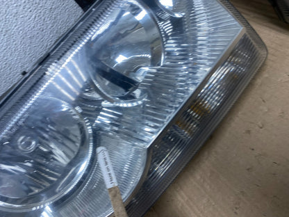 2005 2006 2007 Chrysler 300 Left+Right Halogen Headlights AE9138 DW5