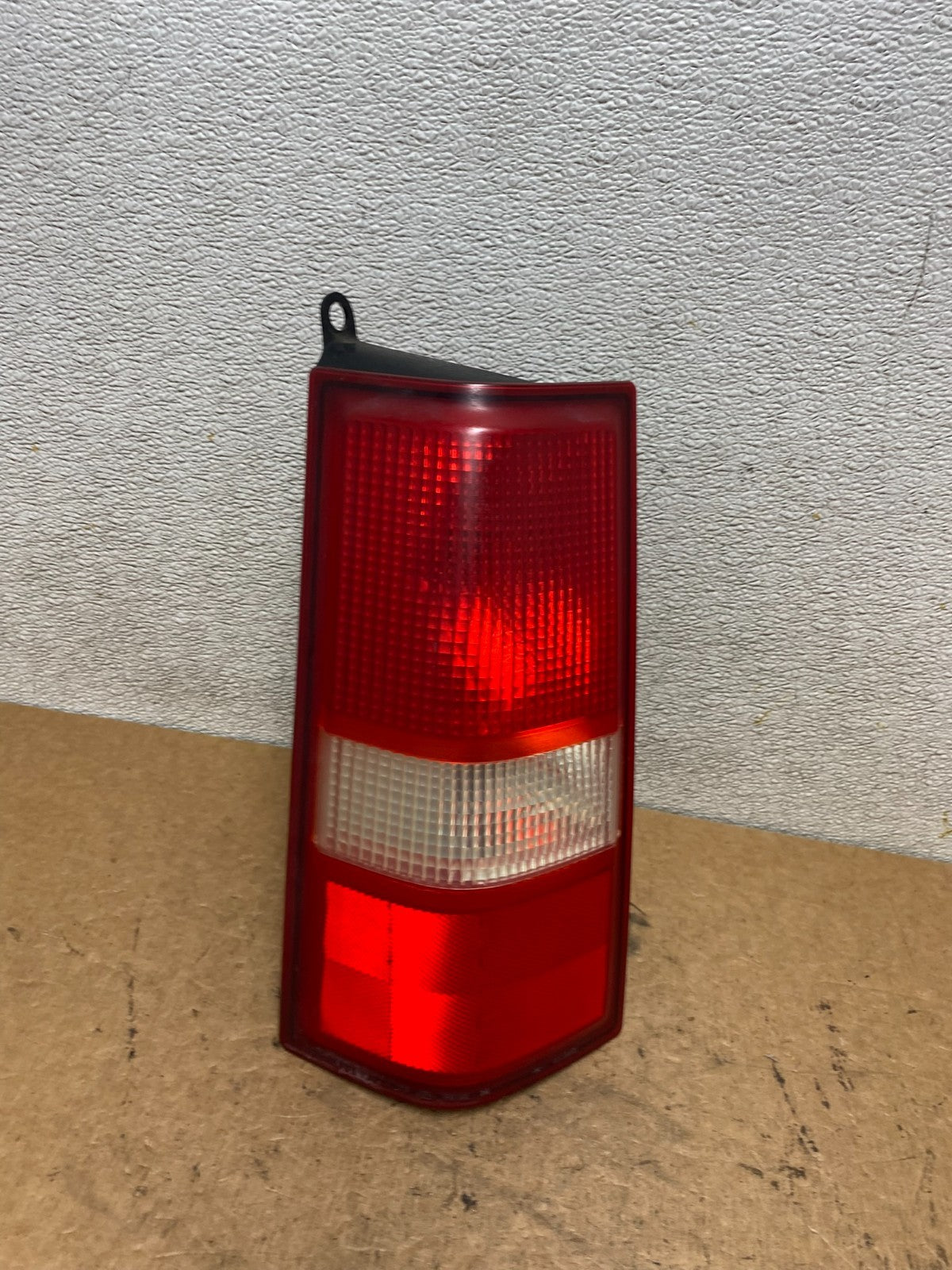 2003 to 2017 Chevrolet Express 1500 Left Driver Side Tail Light Oem S7339 DW0