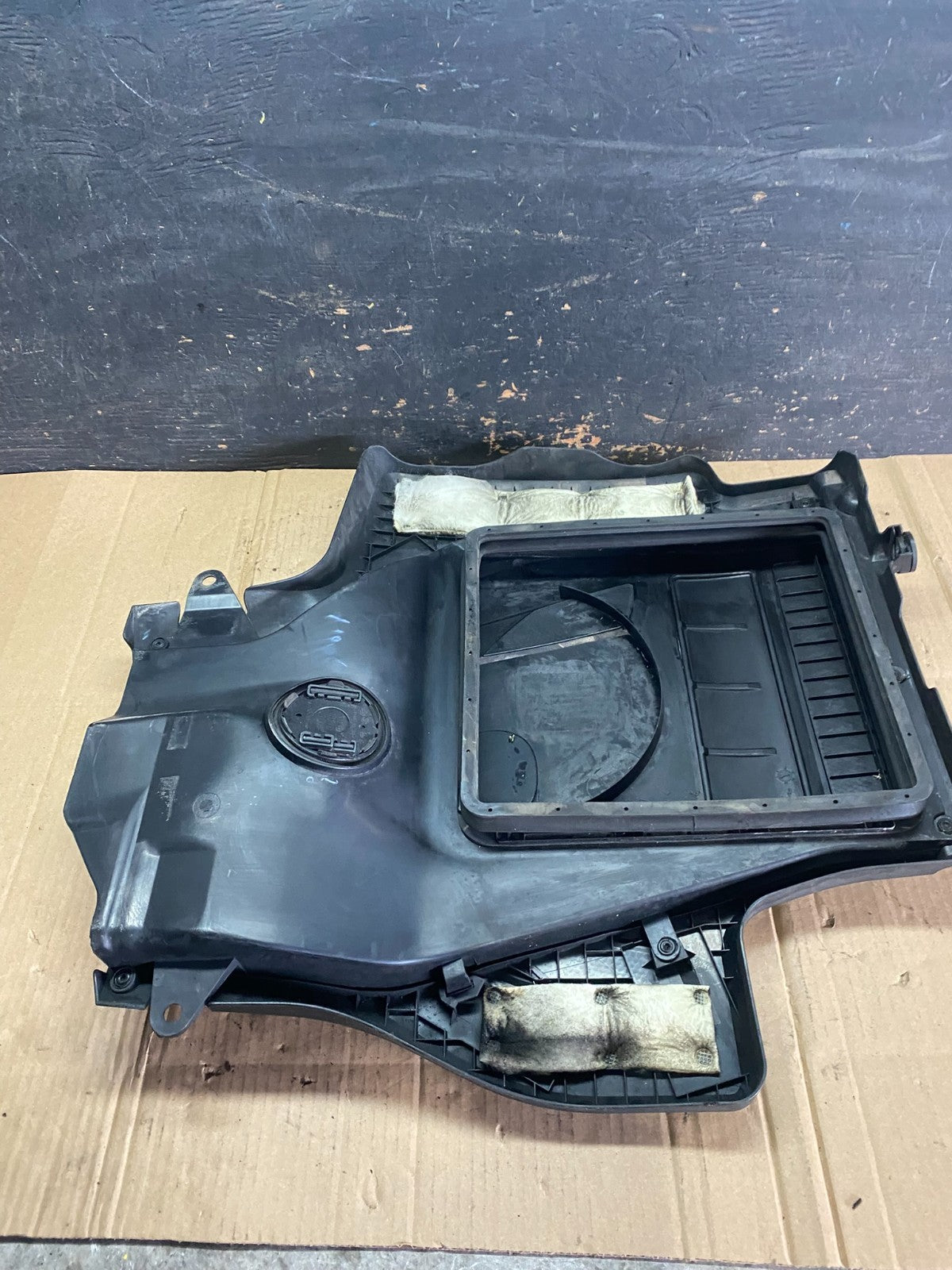 2010 2011 2012 Mazda CX7 CX-7 2.3L Engine Shield Top Cover s6082 DG7
