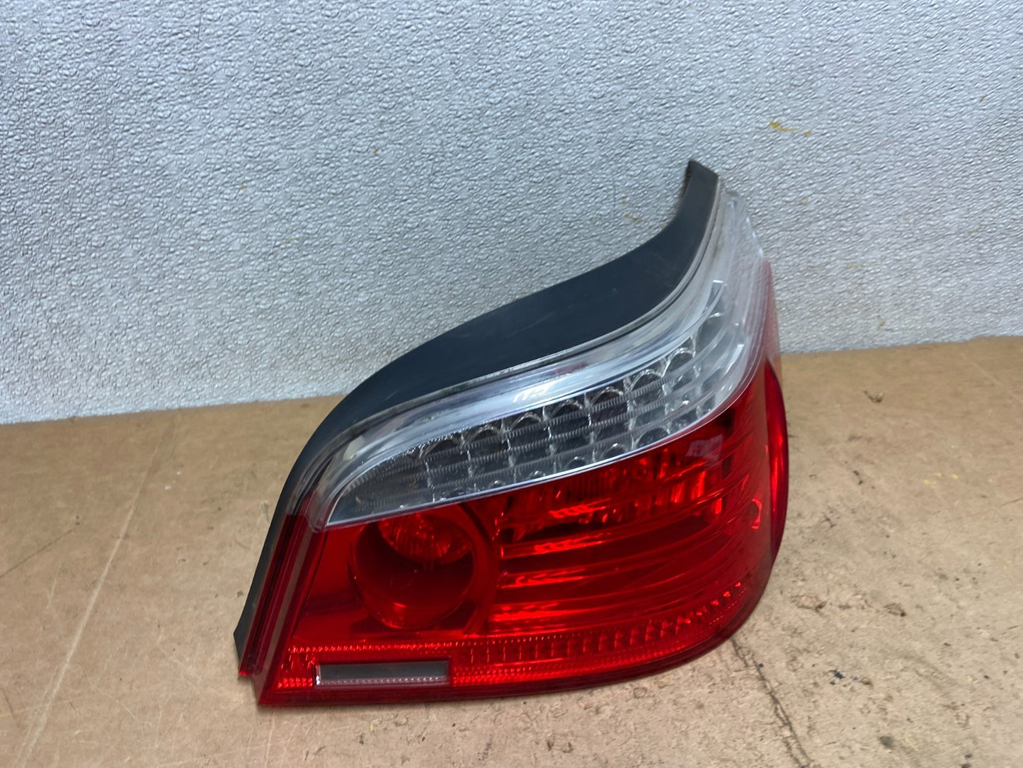 2008 2009 2010 BMW 5 525i 530i Right Passenger Rh Tail Side Light Oem X8984 DW2