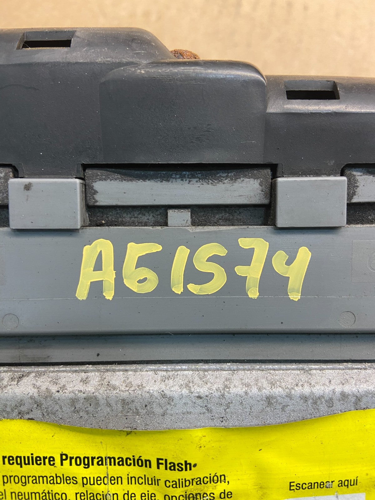 2004 Ford E-Series 4.6L Van Engine Control ECU Computer 4U7A12A650KTA ag1574 DG3