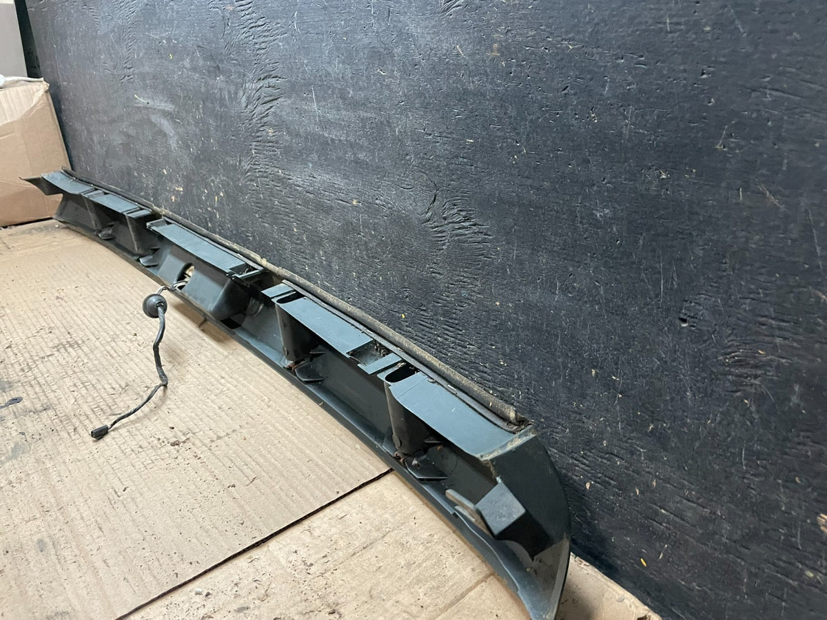 1996 to 2002 Chevrolet Express 3rd Third Brake Light Trim Spoiler U8141 DG11