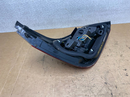2008 2009 2010 BMW 5 525i 530i Right Passenger Rh Tail Side Light Oem T3728 DW5