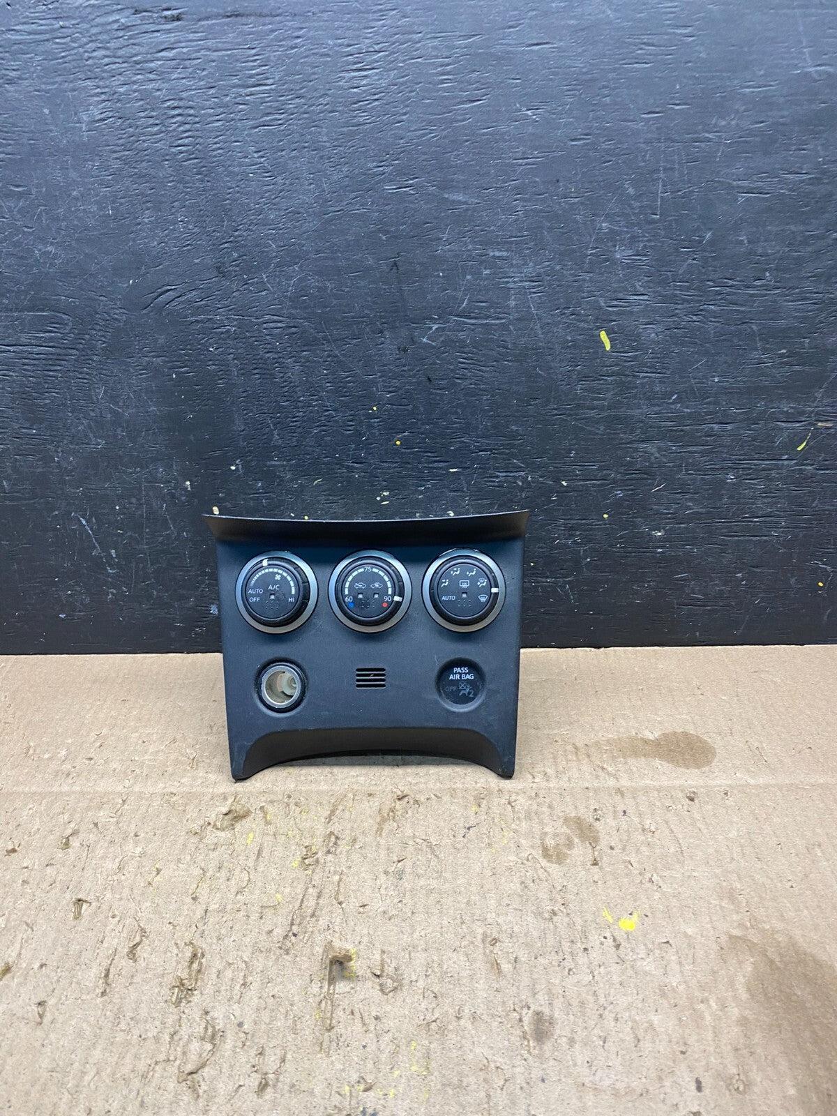 2011 to 2015 Nissan Rogue Heater Temperature AC Climate Control M8508 DG0