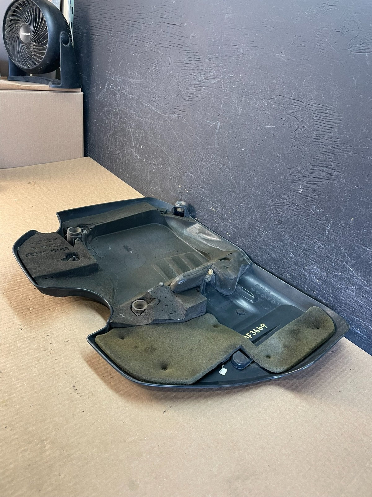 2011-2023 Chrysler 300 3.6L V6 Engine Motor Cover AF3669 DG4