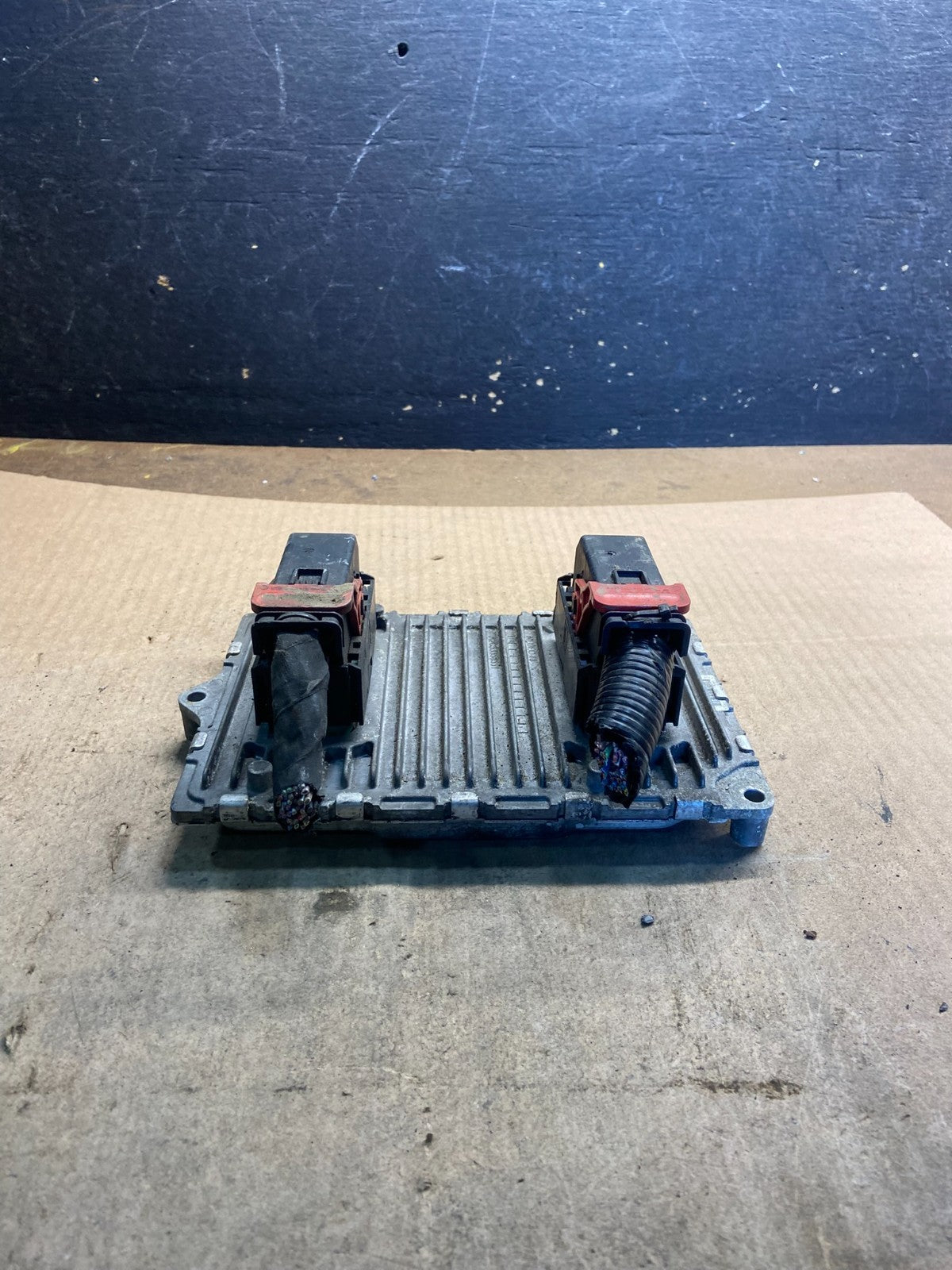 2015 Dodge Dart ECU ECM Engine Computer Module OEM  Z8639 DG0