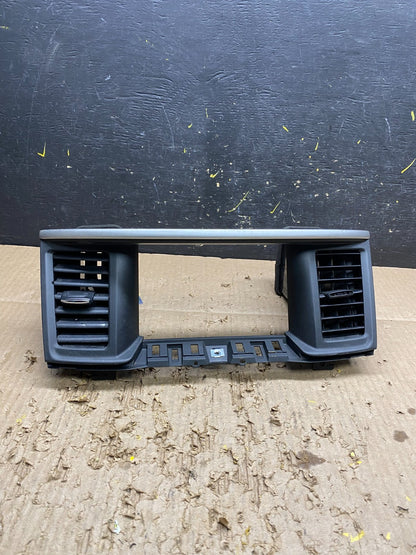 2013 to 2020 Nissan Pathfinder Center Dash Radio Trim Bezel  Surround V7454 DG0