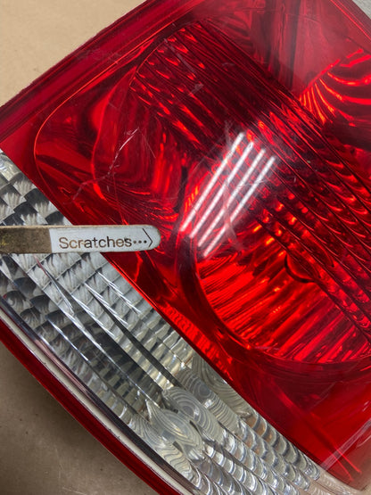 2004-2007 Volkswagen Touareg Right Passenger Side Rh Tail Light AG4186 LK3