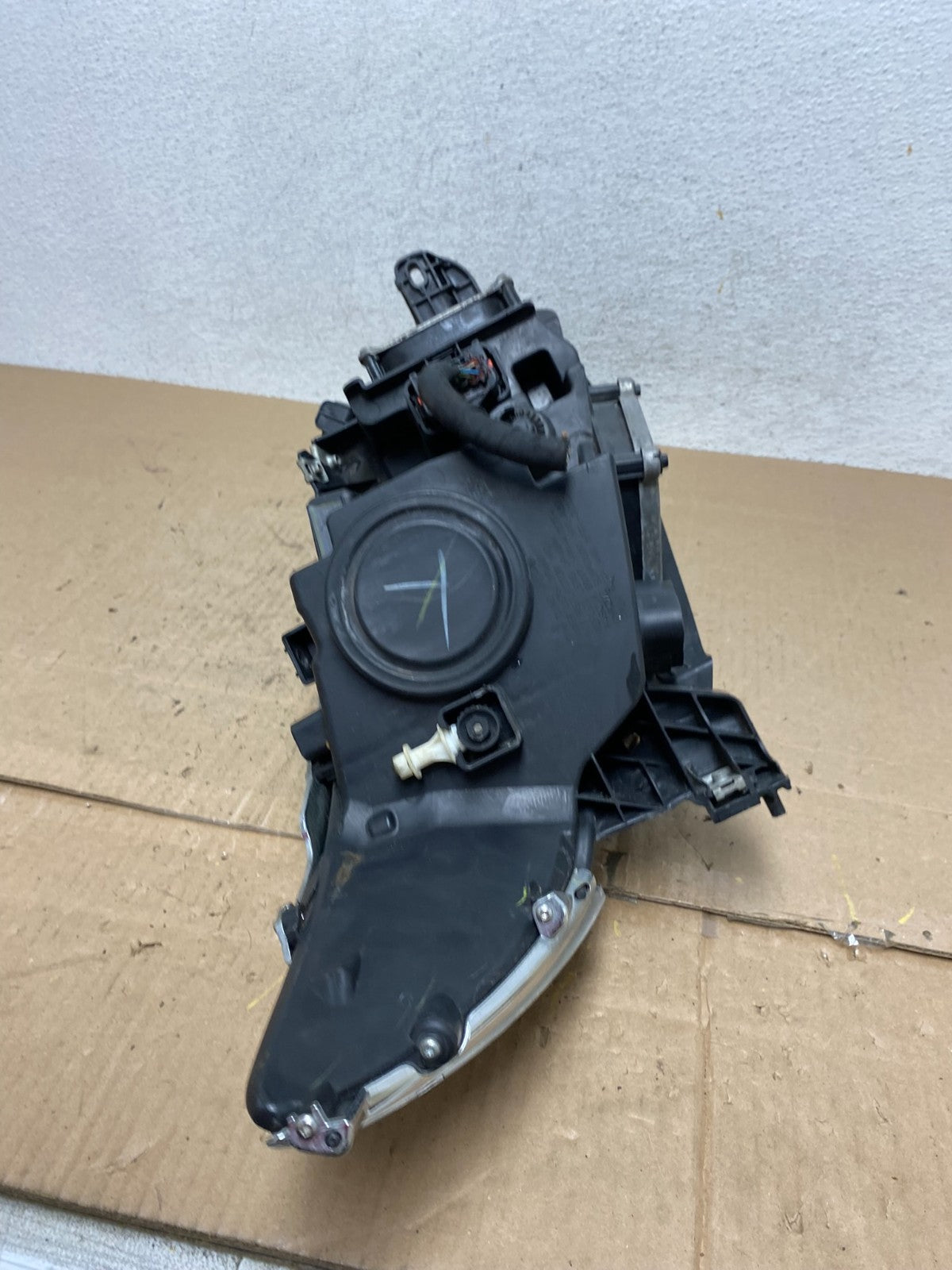2013-2016 Lincoln Mks Left Driver Lh Side Xenon HID Headlight AE6464 DW7