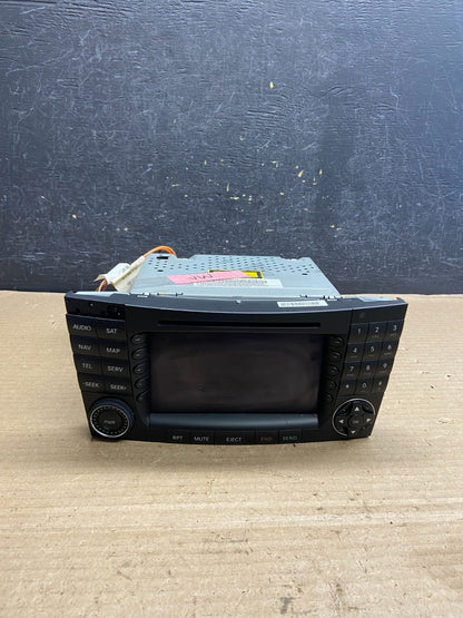 2003-2006 Mercedes Benz W211 E350 E500 Radio Screen Navigation Display AH3616 DG0