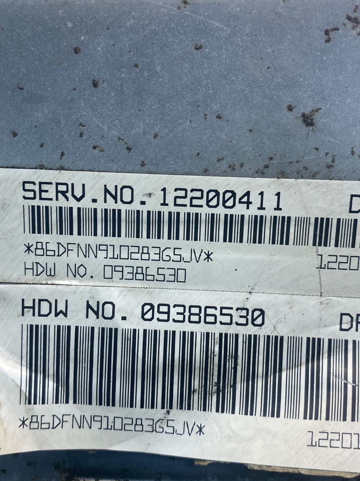 2001-2002 Silverado Tahoe Engine Computer Module 12200411 ECM ECU AH7166 DW2