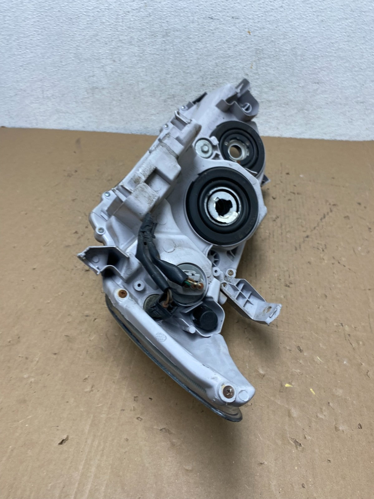 2007 - 2009 Toyota Camry Halogen Right Passenger Headlight AD8126 DW6