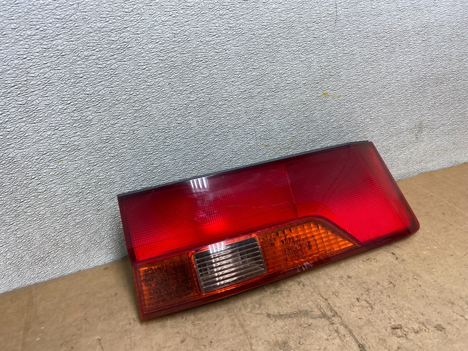 1999 2000 2001 Honda Odyssey Left Driver LH Tail Light Inner Oem X9133 PS2