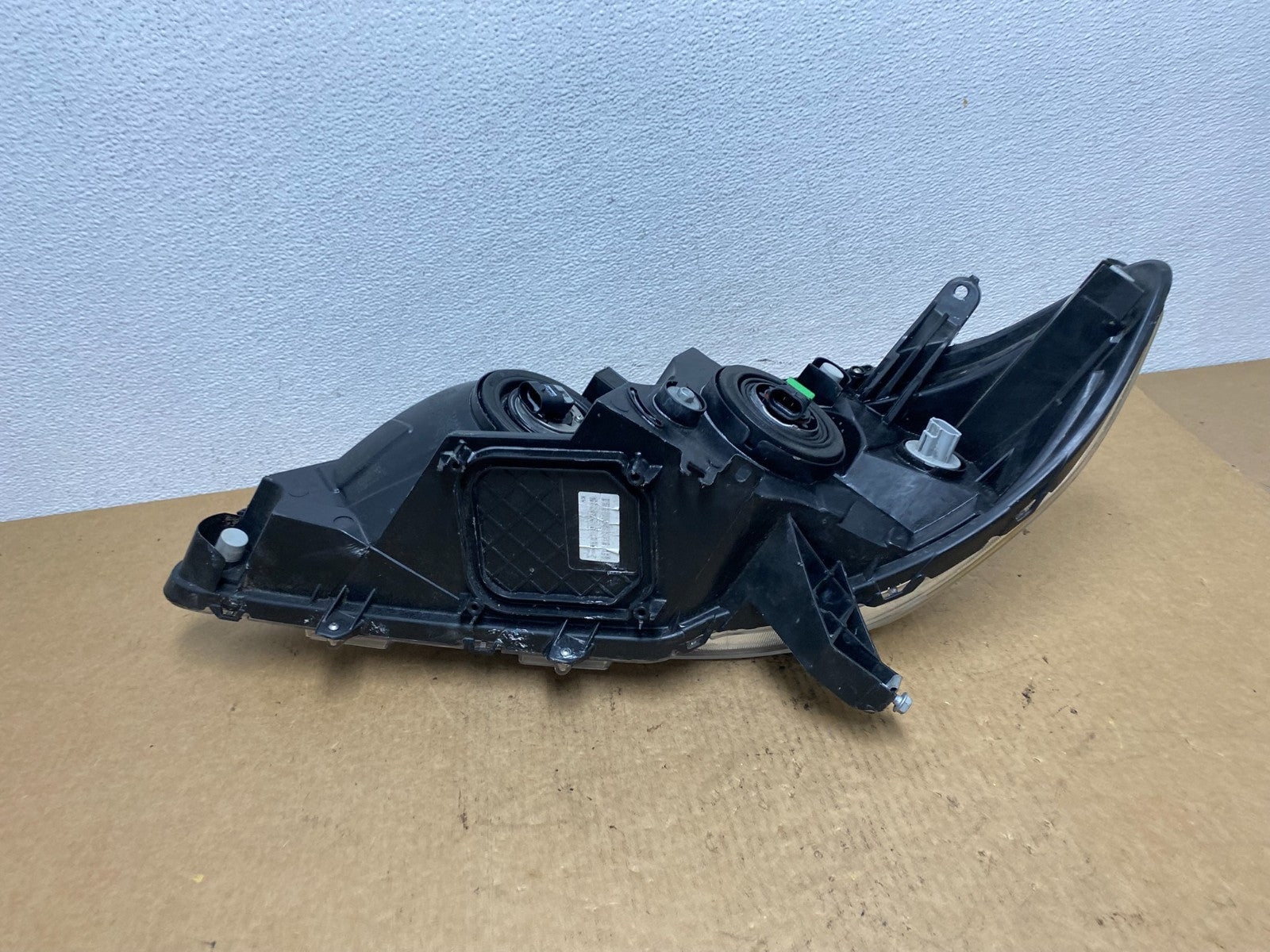 2011-2014 Toyota Sienna Right Passenger RH Halogen Headlight AC2961 DW8