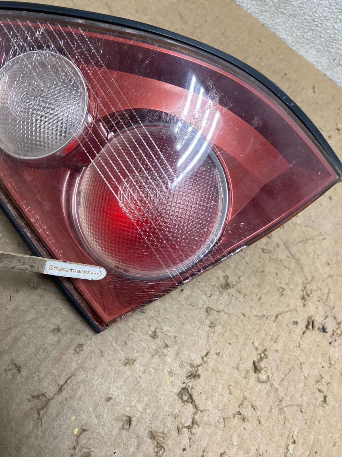 1999 - 2001 Lexus RX300 Right Passenger Side Rear Inner Tail Light Oem X2239 DW3