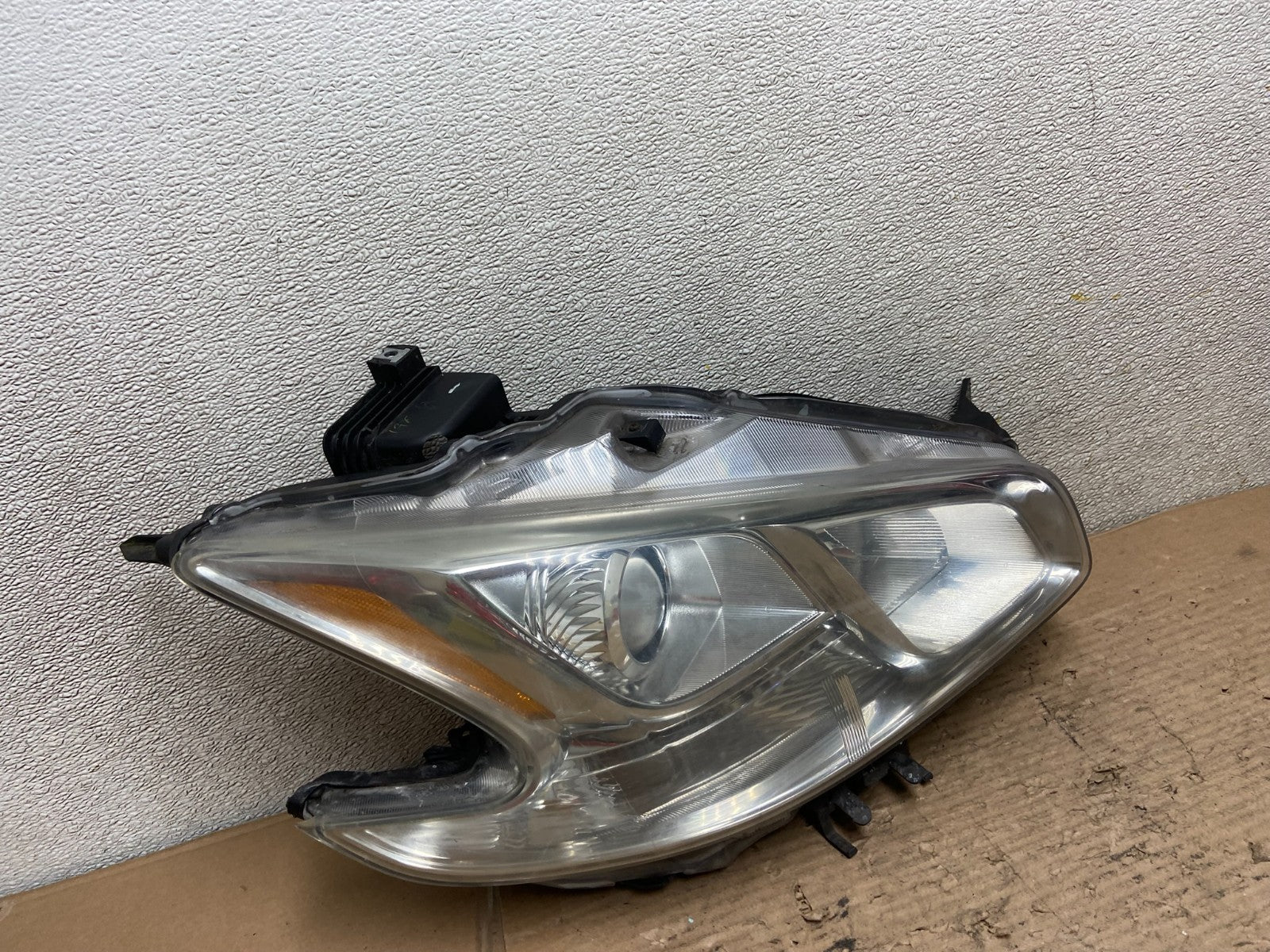 Halogen 2009-2014 Nissan Maxima Right Passenger Headlight AA9627 DW2