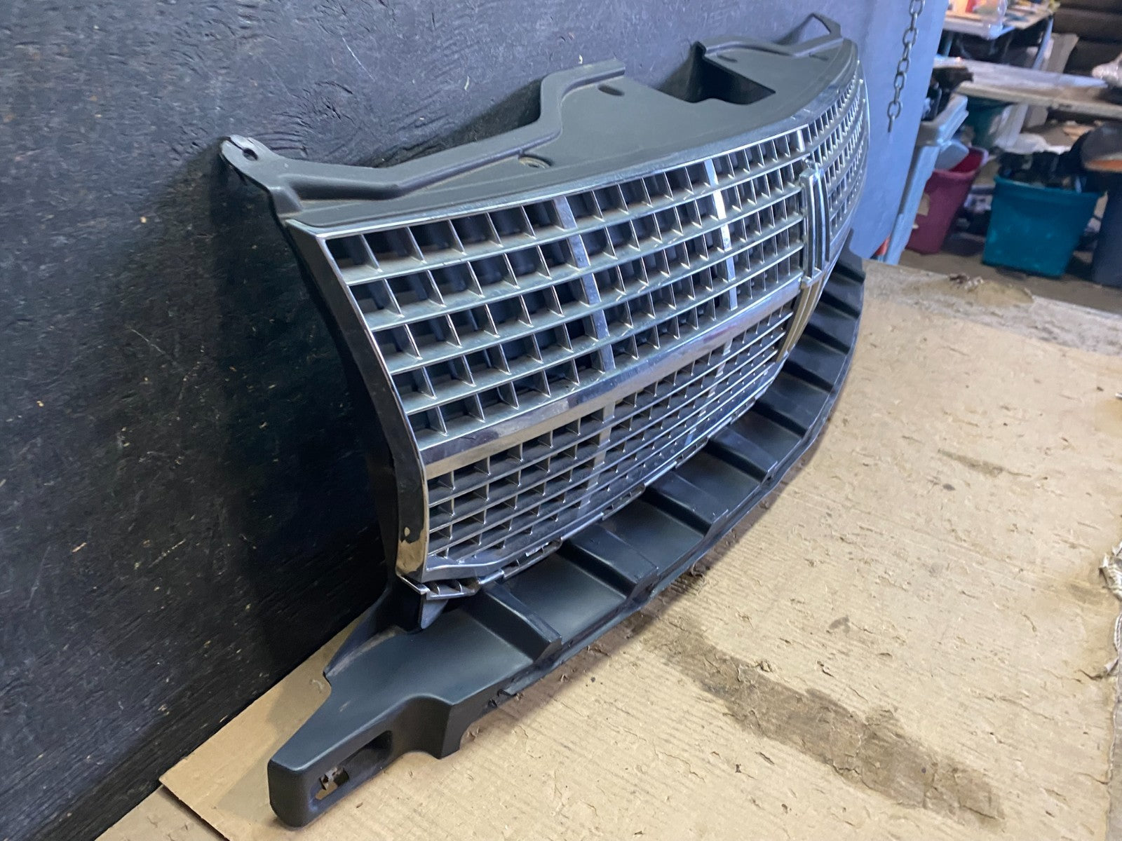 2007 to 2010 Lincoln Mkx Front Upper Grill Grille OEM X3579 DG2